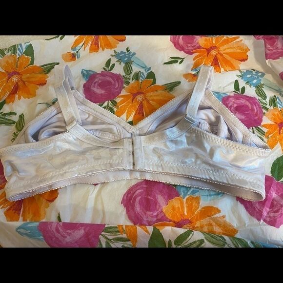 🌷Lacy assorted embroidery floral print Bra 42B - Picture 3 of 12